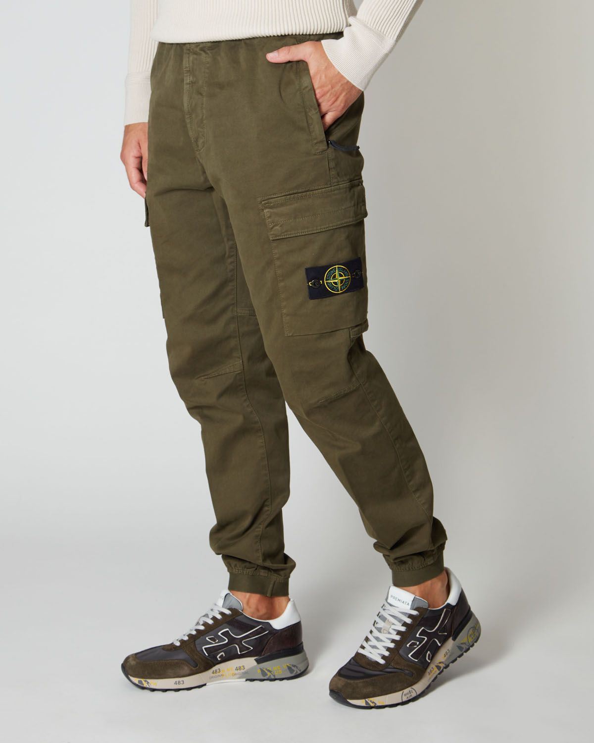 Pantaloni cargo in cotone brocken twill color oliva